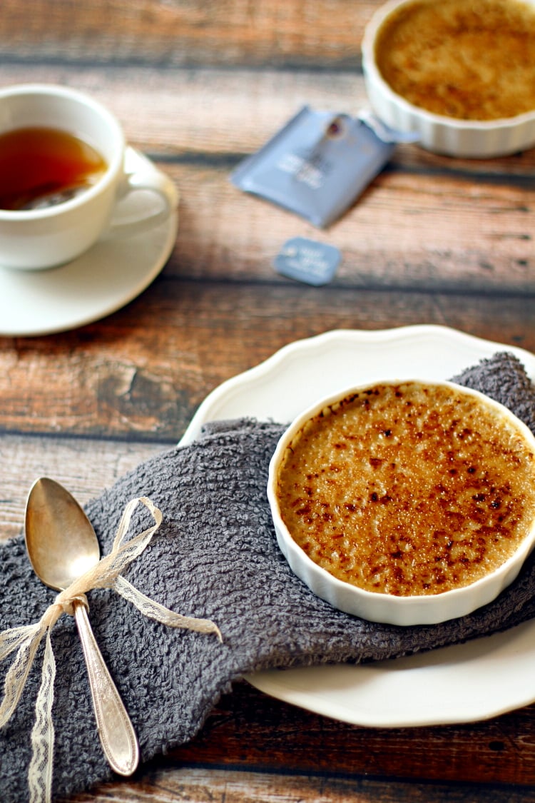This easy to make Crème Brûlée Earl Grey has a crunchy, caramelized, sugar top over a creamy custard that is infused with fragrant Earl Grey tea which makes a delectable desert that will impress your guests.